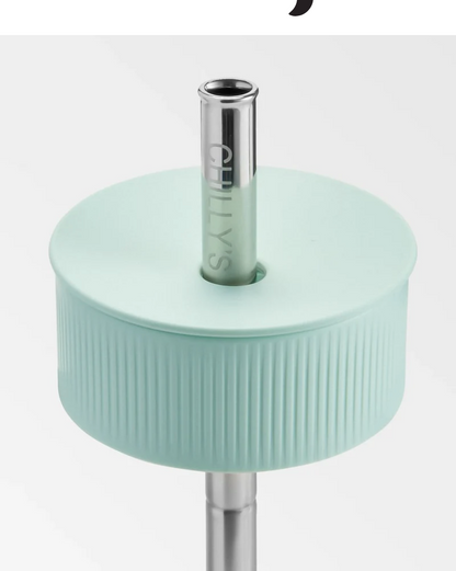 A 750 mL green reusable insulated stainless steel bubble tea/ boba cup bottle by the brand Chillys.