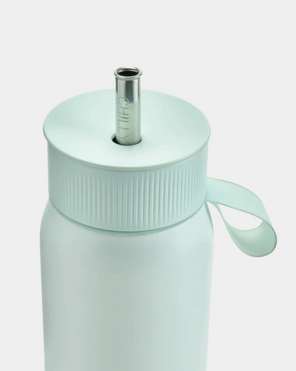 A 750 mL green reusable insulated stainless steel bubble tea/ boba cup bottle by the brand Chillys.