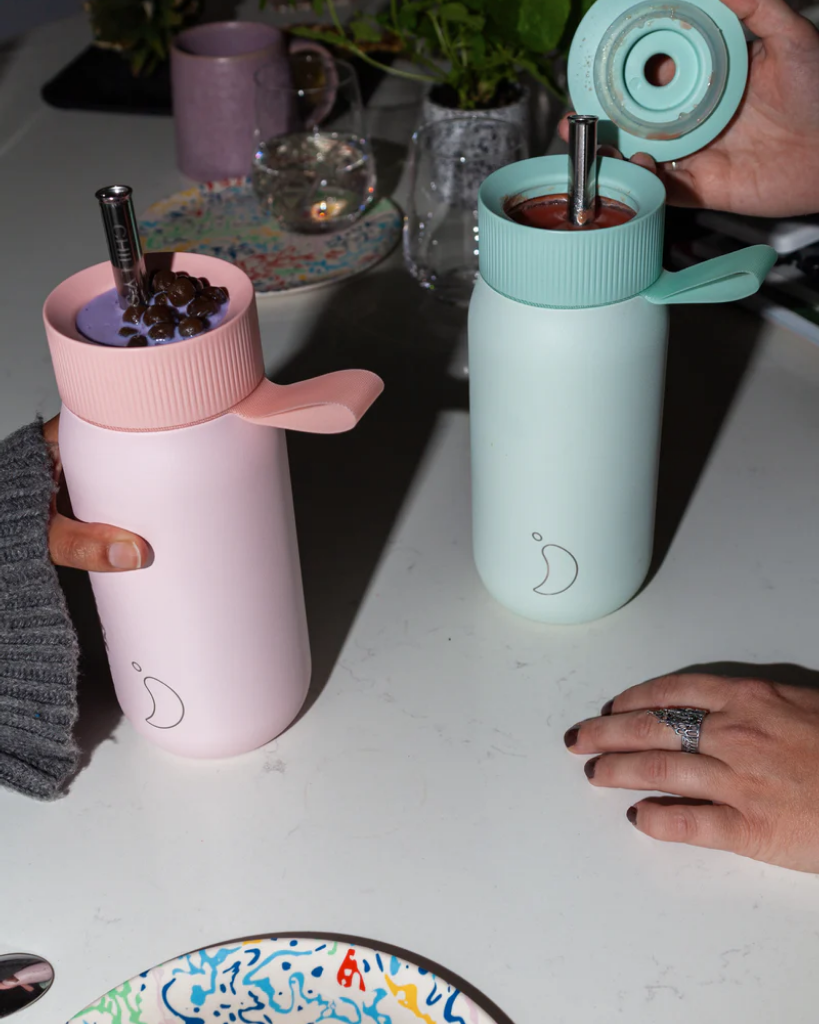 A 750 mL green reusable insulated stainless steel bubble tea/ boba cup bottle by the brand Chillys.