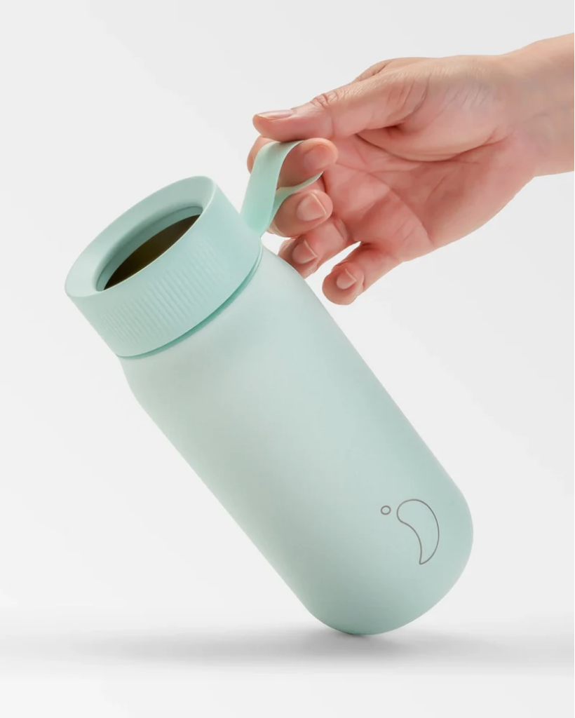 A 750 mL green reusable insulated stainless steel bubble tea/ boba cup bottle by the brand Chillys.