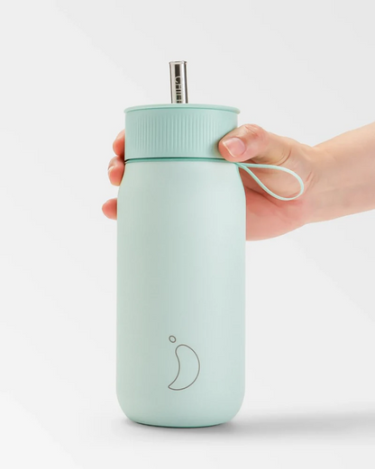 A 750 mL green reusable insulated stainless steel bubble tea/ boba cup bottle by the brand Chillys.